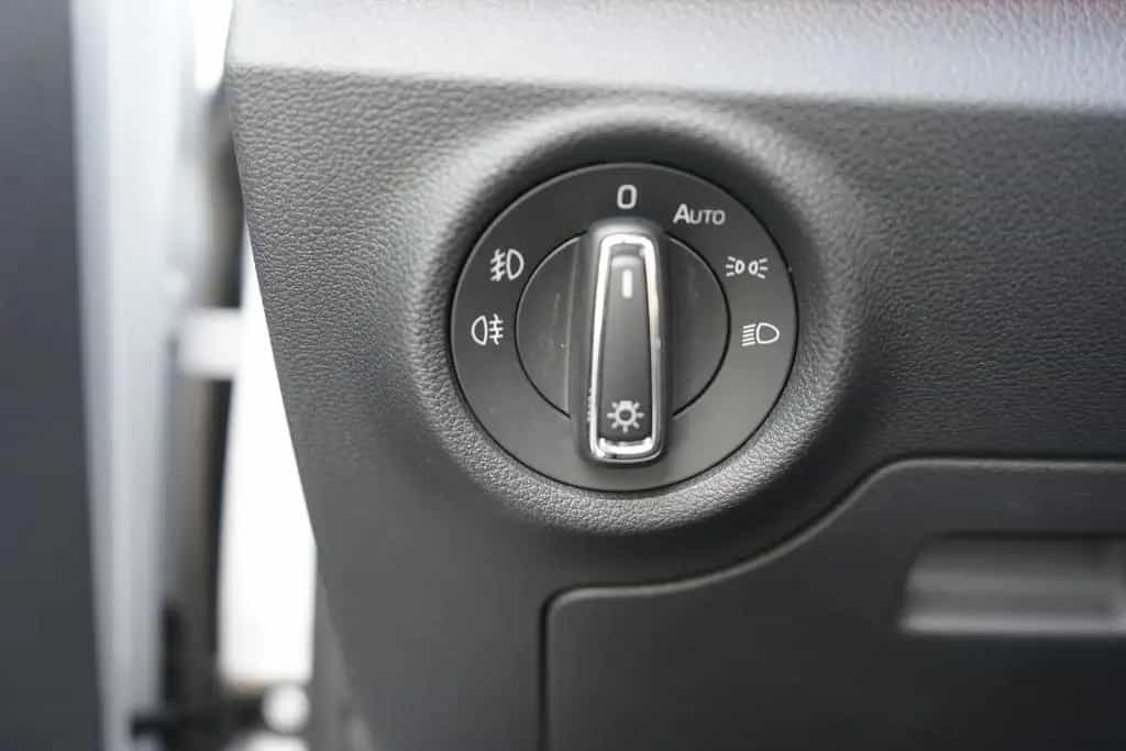 Skoda Kamiq 1.5 Monte Carlo Panorama Kamera Keyless-Go 08/2020-photo-23
