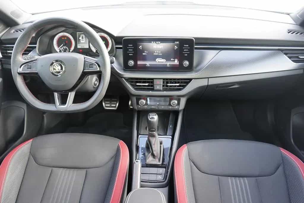 Skoda Kamiq 1.5 Monte Carlo Panorama Kamera Keyless-Go 08/2020-photo-28