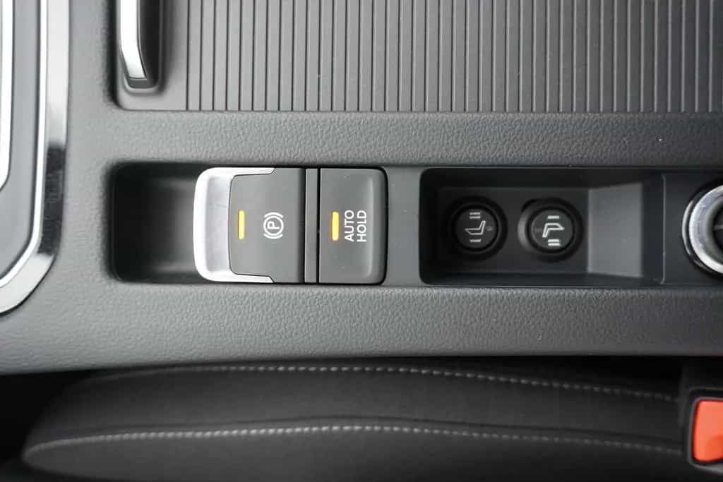 Volkswagen Passat Variant 1.5 TSI DSG Business LED AHK Navi 01/2020-photo-25