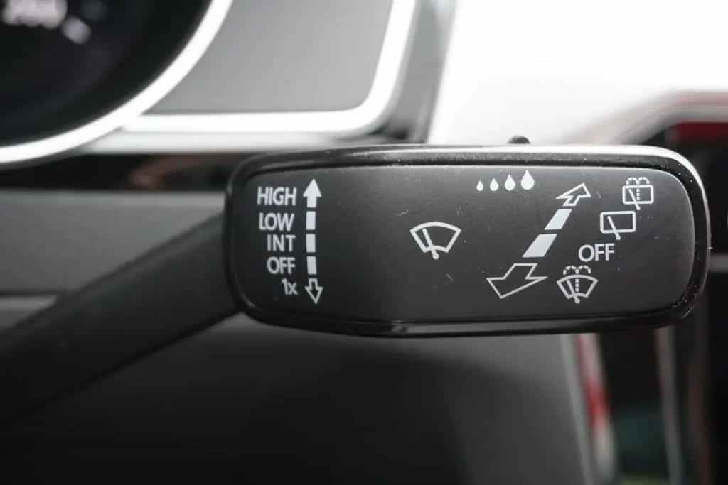 Volkswagen Passat Variant 1.5 TSI DSG Business LED AHK Navi 01/2020-photo-29
