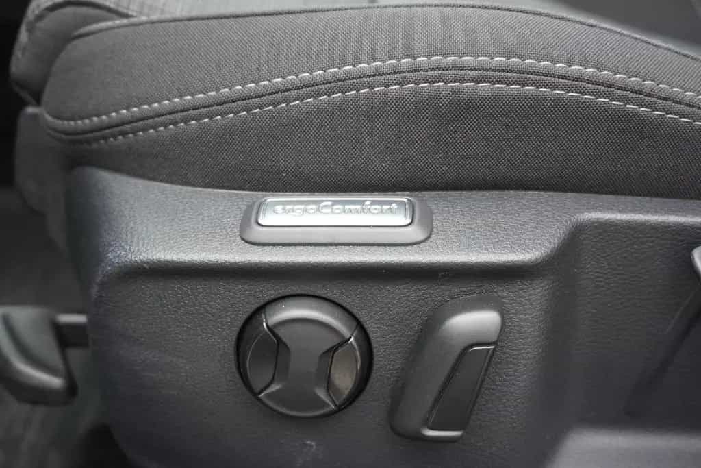 Volkswagen Passat Variant 1.5 TSI DSG Business LED AHK Navi 01/2020-photo-35