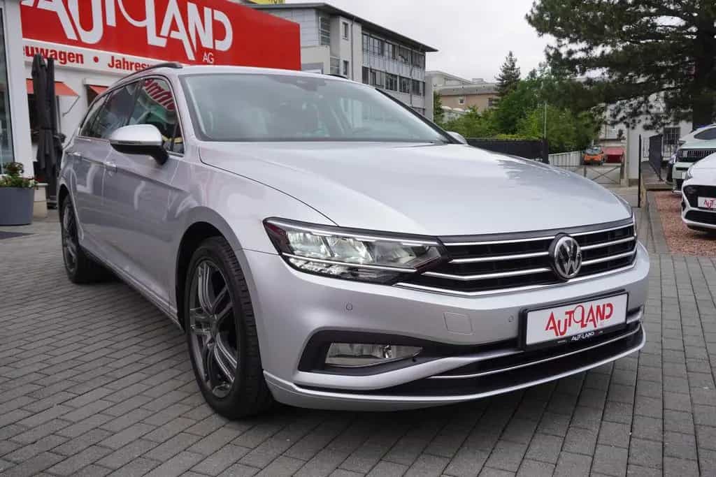 Volkswagen Passat Variant 1.5 TSI DSG Business LED AHK Navi 01/2020-photo-7