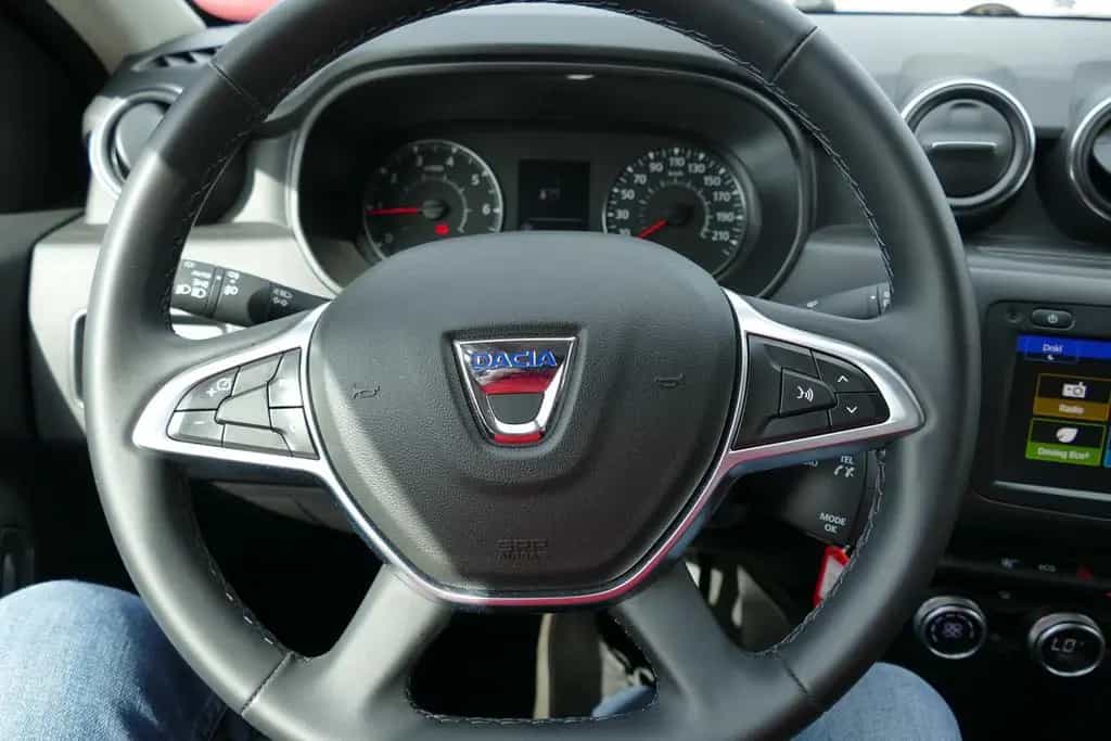 Dacia Duster II 1.3 TCe 130 Prestige Navi Kamera AHK A 08/2019-photo-10