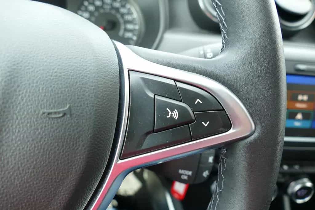 Dacia Duster II 1.3 TCe 130 Prestige Navi Kamera AHK A 08/2019-photo-12