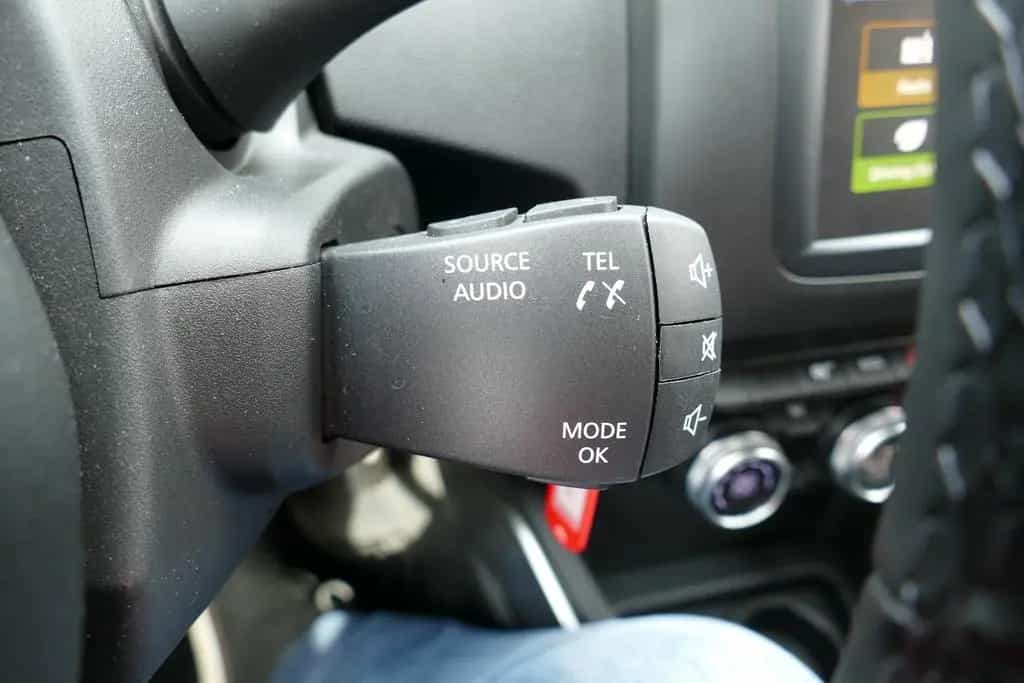 Dacia Duster II 1.3 TCe 130 Prestige Navi Kamera AHK A 08/2019-photo-15