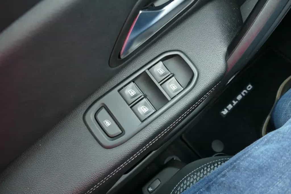 Dacia Duster II 1.3 TCe 130 Prestige Navi Kamera AHK A 08/2019-photo-18