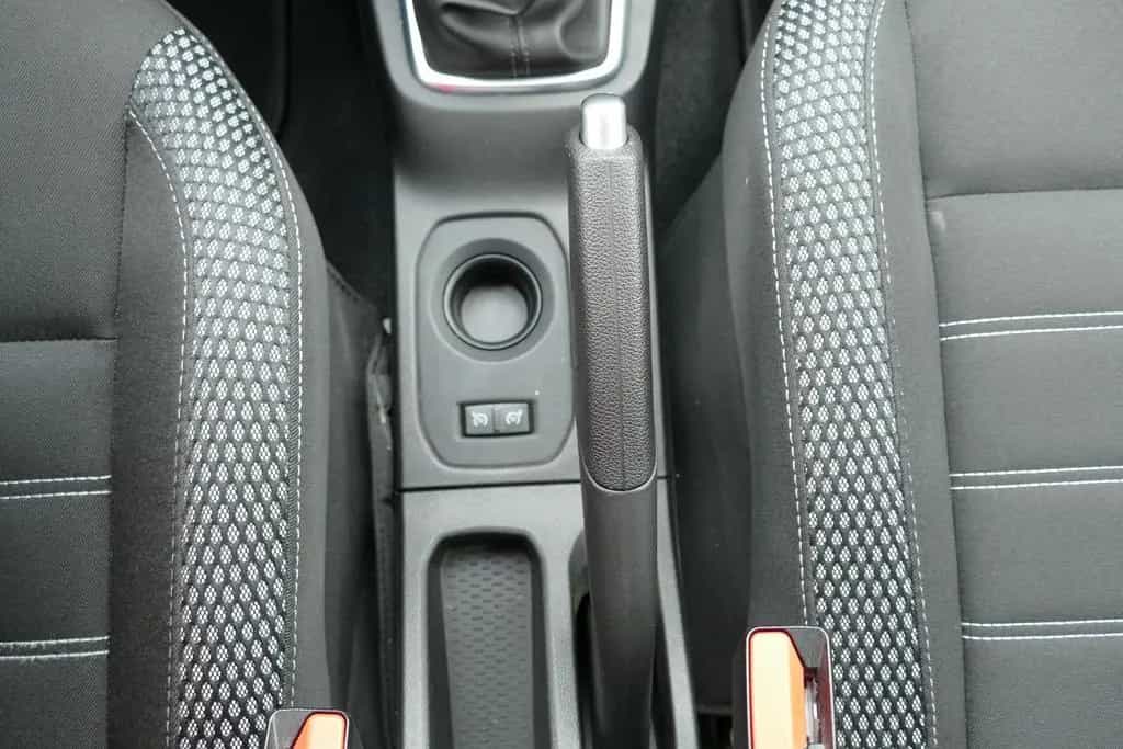 Dacia Duster II 1.3 TCe 130 Prestige Navi Kamera AHK A 08/2019-photo-19