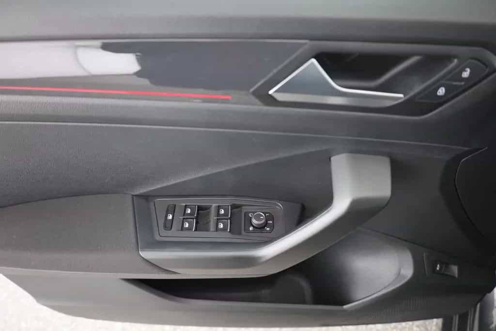 Volkswagen T-Roc 1.5 TSI DSG Sport LED Virtual Cockpit Navi 07/2018-photo-21