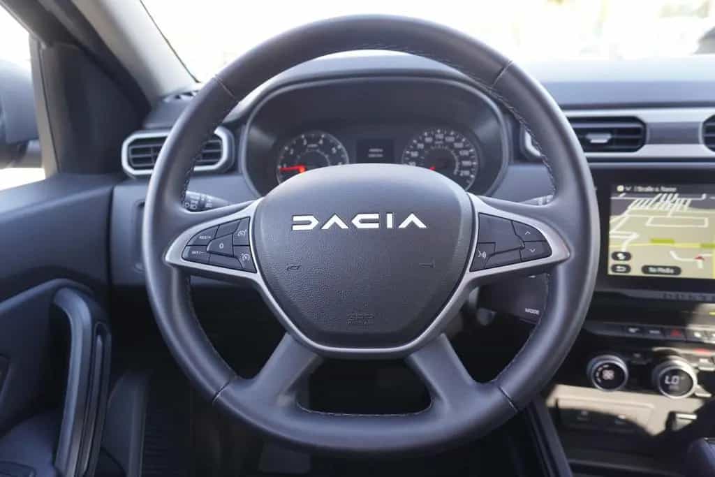 Dacia Duster II 1.3 TCE Journey LED Navi Kamera AHK 04/2023-photo-17