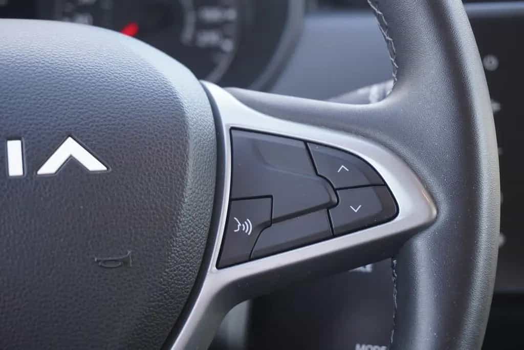 Dacia Duster II 1.3 TCE Journey LED Navi Kamera AHK 04/2023-photo-19