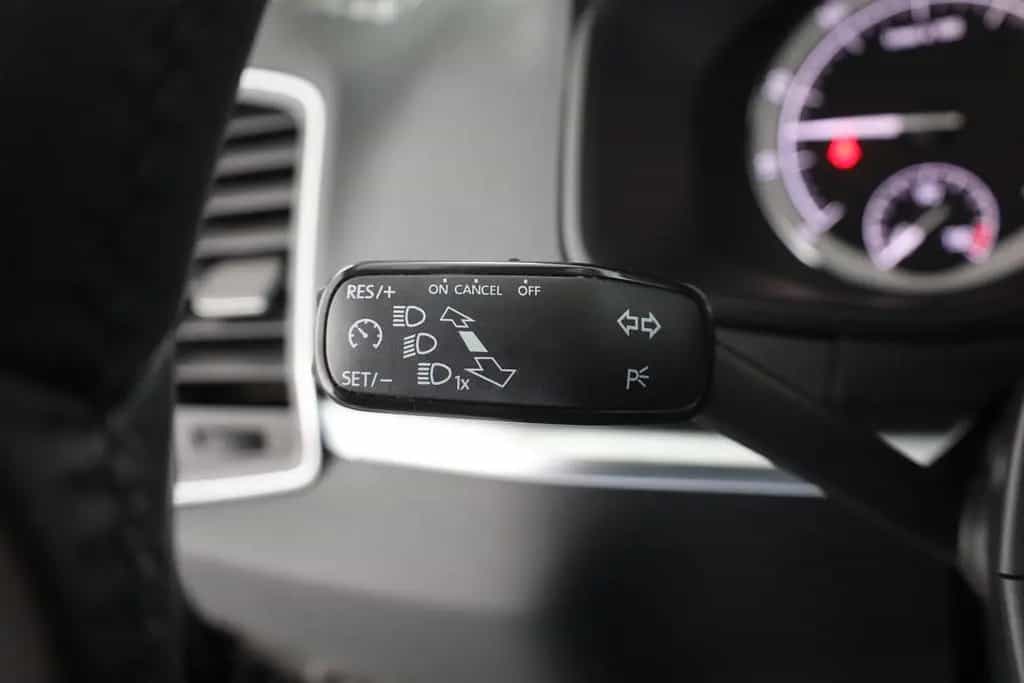 Skoda Karoq 1.5 TSI DSG Clever LED Navi Panorama AHK 04/2021-photo-18