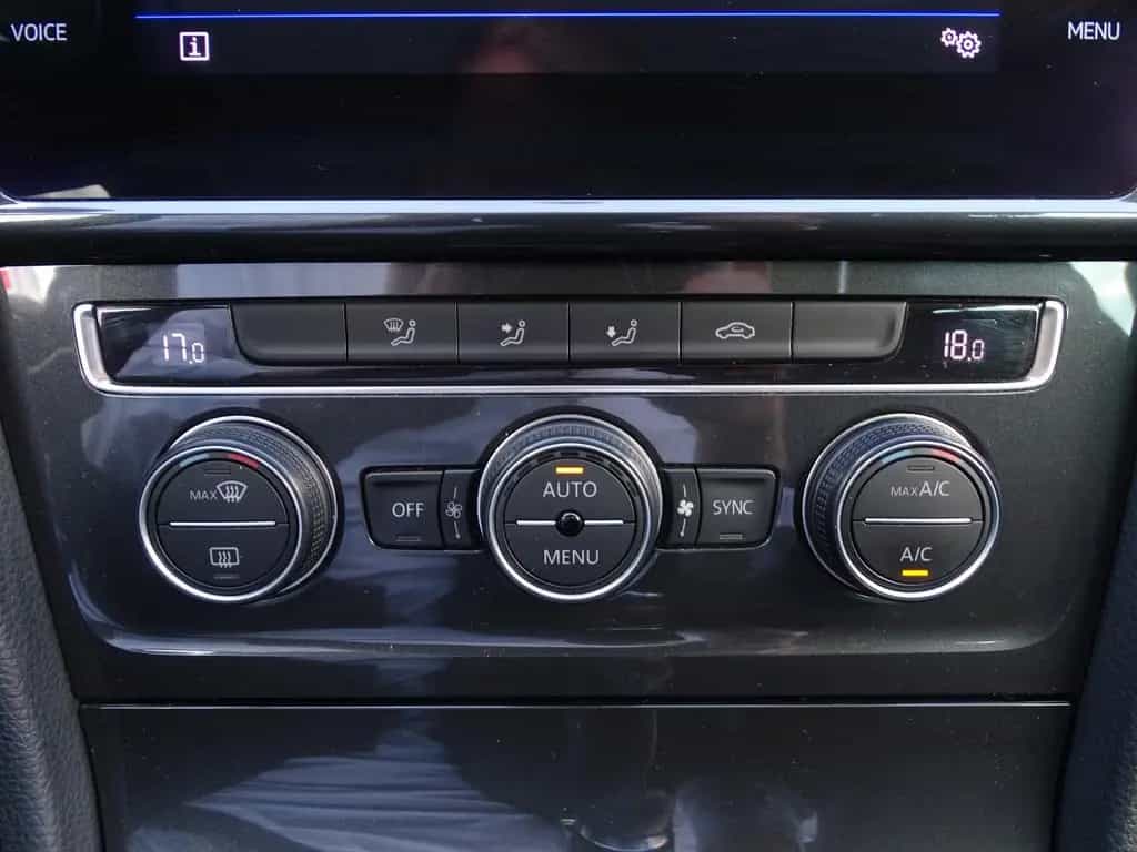 Volkswagen Golf VII Variant 1.0 TSI Klimaaut. ACC DAB 07/2019-photo-13