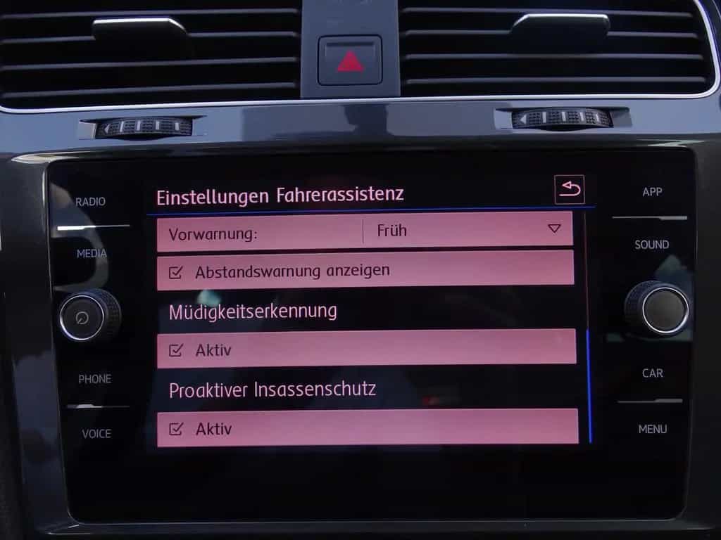 Volkswagen Golf VII Variant 1.0 TSI Klimaaut. ACC DAB 07/2019-photo-23