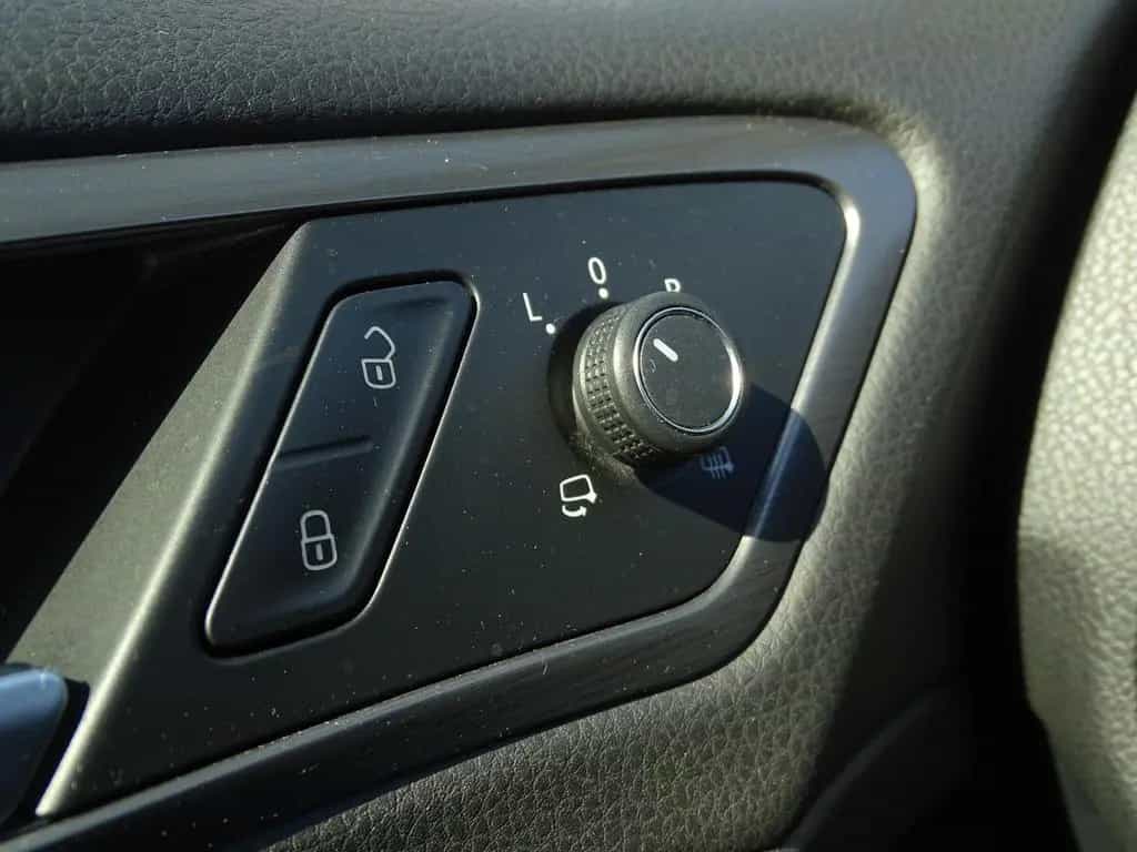 Volkswagen Golf VII Variant 1.0 TSI Klimaaut. ACC DAB 07/2019-photo-26