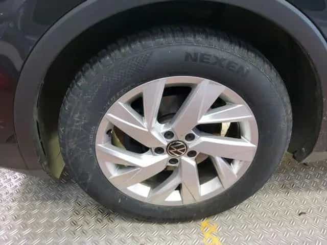 Volkswagen Tiguan 2.0 TDI Elegance DSG Pano Navi LED Kamera 12/2022-photo-8