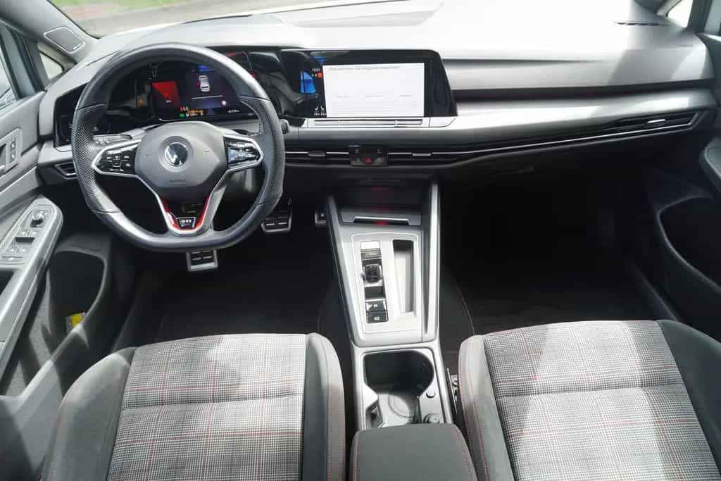 Volkswagen Golf VIII 2.0 GTI DSG LED Navi AHK App Connect 10/2020-photo-11