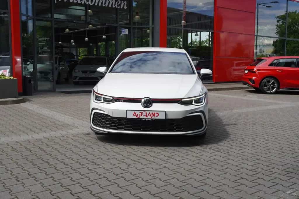 Volkswagen Golf VIII 2.0 GTI DSG LED Navi AHK App Connect 10/2020-photo-2