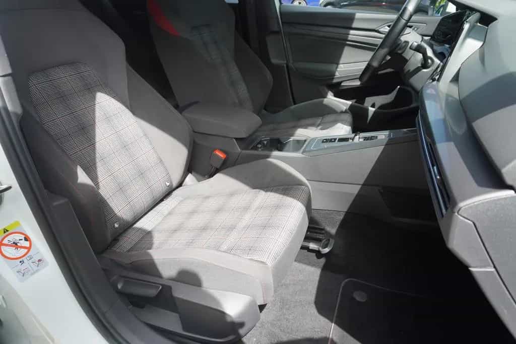 Volkswagen Golf VIII 2.0 GTI DSG LED Navi AHK App Connect 10/2020-photo-30