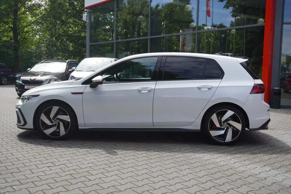 Volkswagen Golf VIII 2.0 GTI DSG LED Navi AHK App Connect 10/2020-photo-8