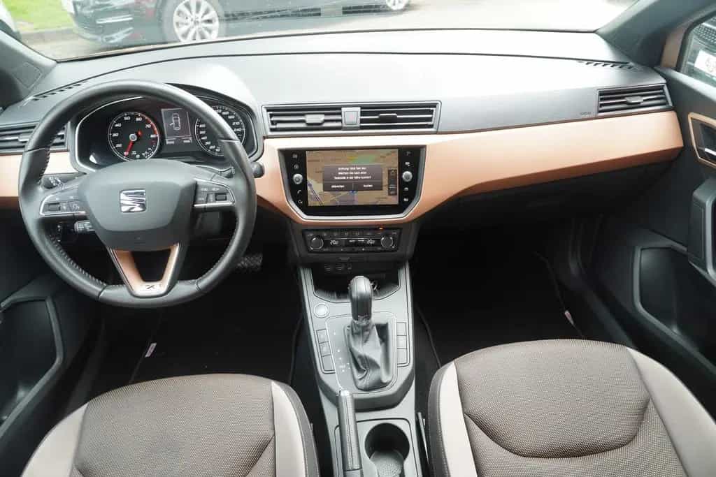 Seat Ibiza 1.0 TSI Xcellence LED Kamera Navi FullLink 11/2018-photo-11