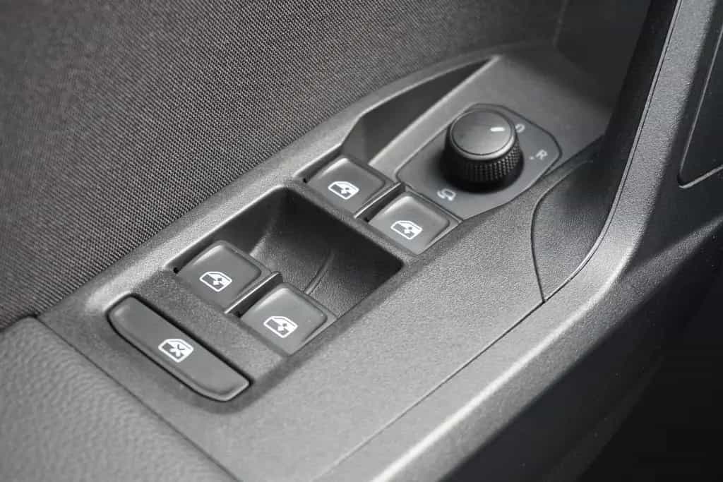 Seat Ibiza 1.0 TSI Xcellence LED Kamera Navi FullLink 11/2018-photo-18