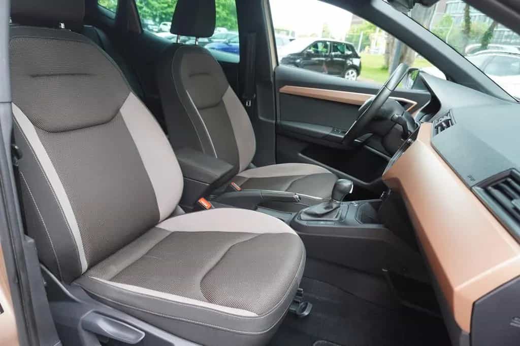 Seat Ibiza 1.0 TSI Xcellence LED Kamera Navi FullLink 11/2018-photo-30