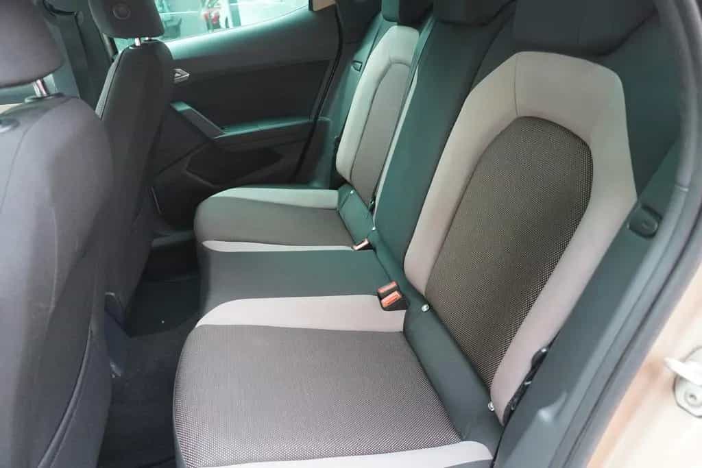 Seat Ibiza 1.0 TSI Xcellence LED Kamera Navi FullLink 11/2018-photo-32