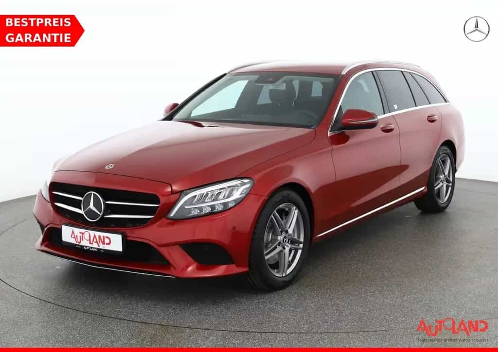 Mercedes-Benz C 300 C300 T Avantgarde LED Navi Kamera Tempomat AHK 08/2018-photo-0
