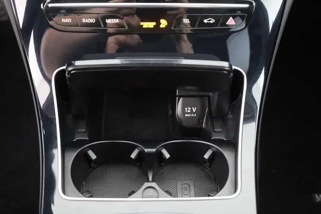 Mercedes-Benz C 300 C300 T Avantgarde LED Navi Kamera Tempomat AHK 08/2018-photo-12