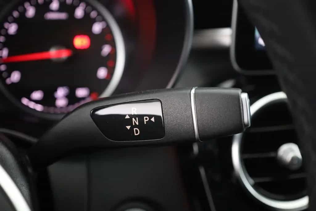 Mercedes-Benz C 300 C300 T Avantgarde LED Navi Kamera Tempomat AHK 08/2018-photo-19