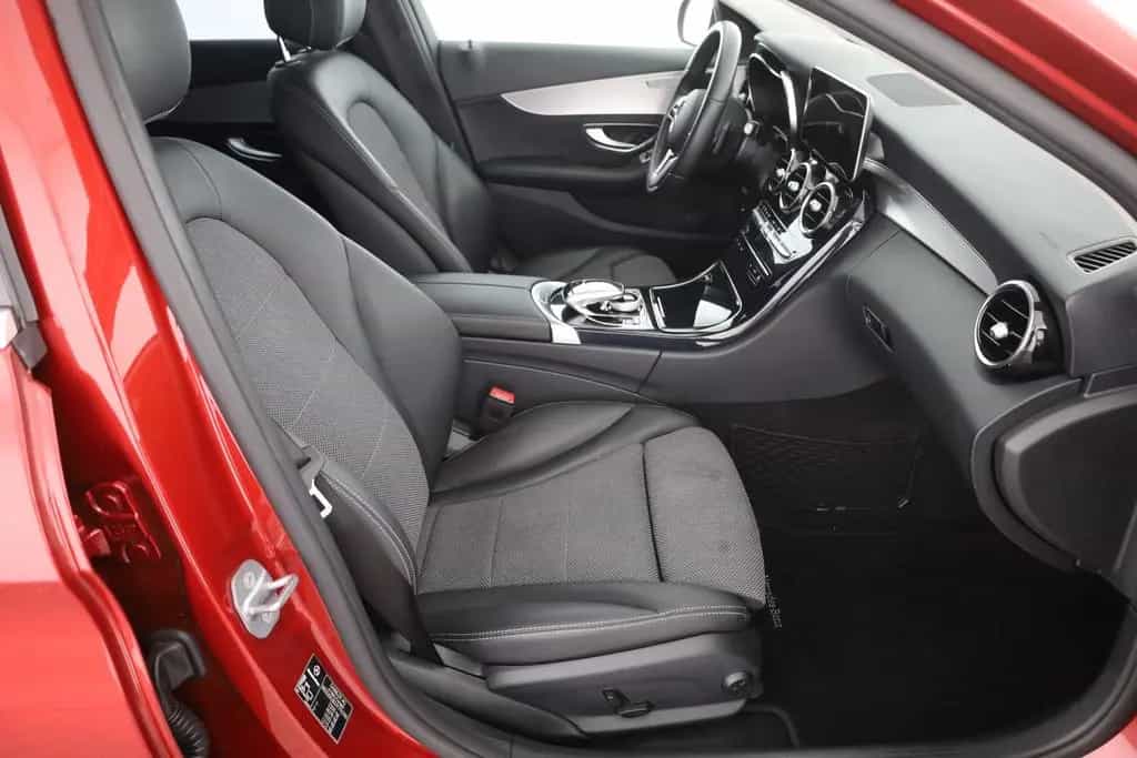 Mercedes-Benz C 300 C300 T Avantgarde LED Navi Kamera Tempomat AHK 08/2018-photo-23