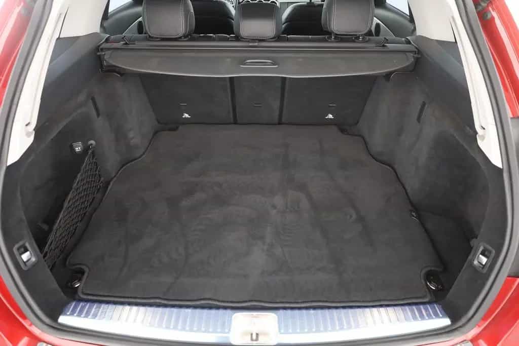 Mercedes-Benz C 300 C300 T Avantgarde LED Navi Kamera Tempomat AHK 08/2018-photo-25
