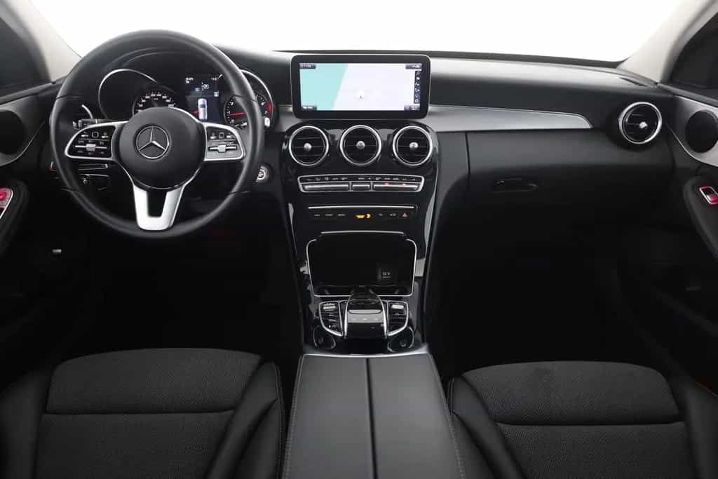 Mercedes-Benz C 300 C300 T Avantgarde LED Navi Kamera Tempomat AHK 08/2018-photo-8