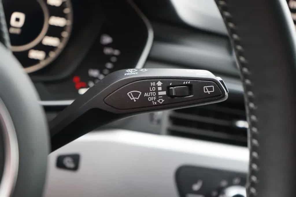 Audi A4 Avant 40 2.0 TFSI S line LED Navi 07/2019-photo-25