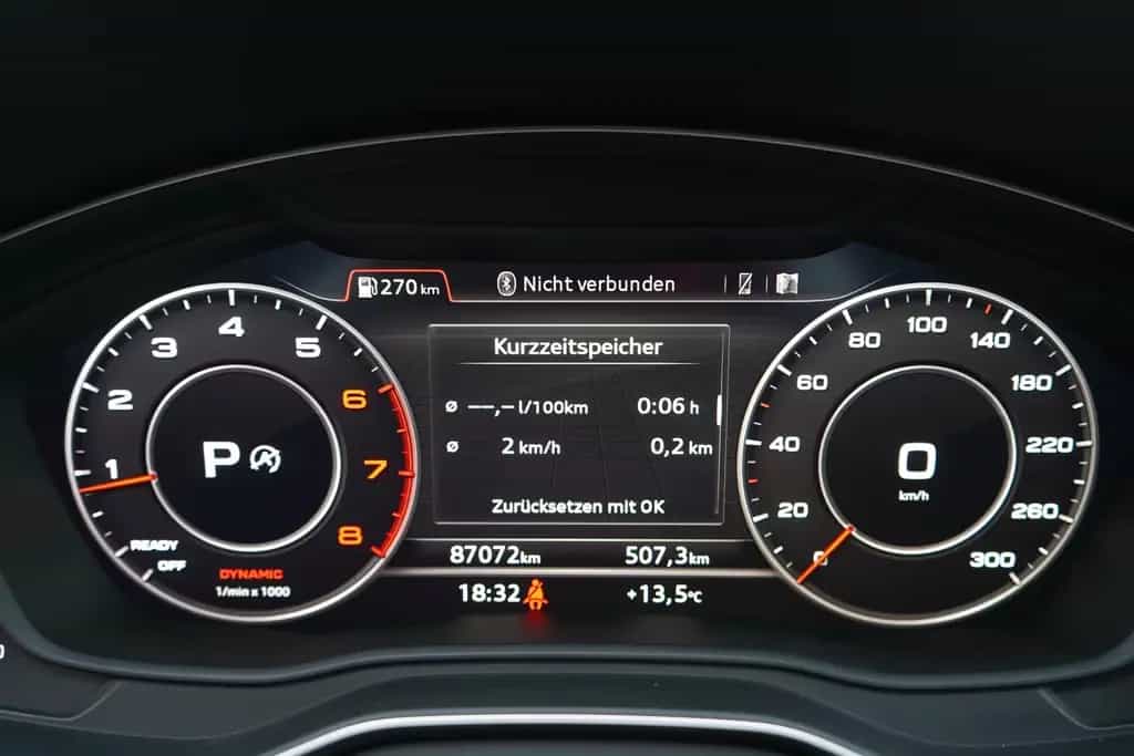 Audi A4 Avant 40 2.0 TFSI S line LED Navi 07/2019-photo-26