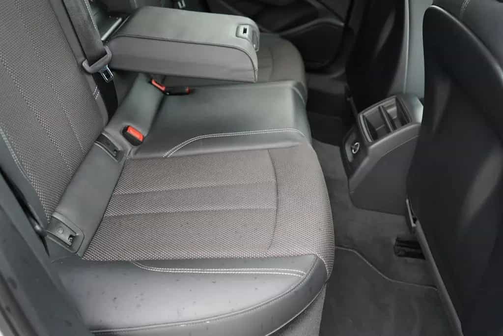 Audi A4 Avant 40 2.0 TFSI S line LED Navi 07/2019-photo-33
