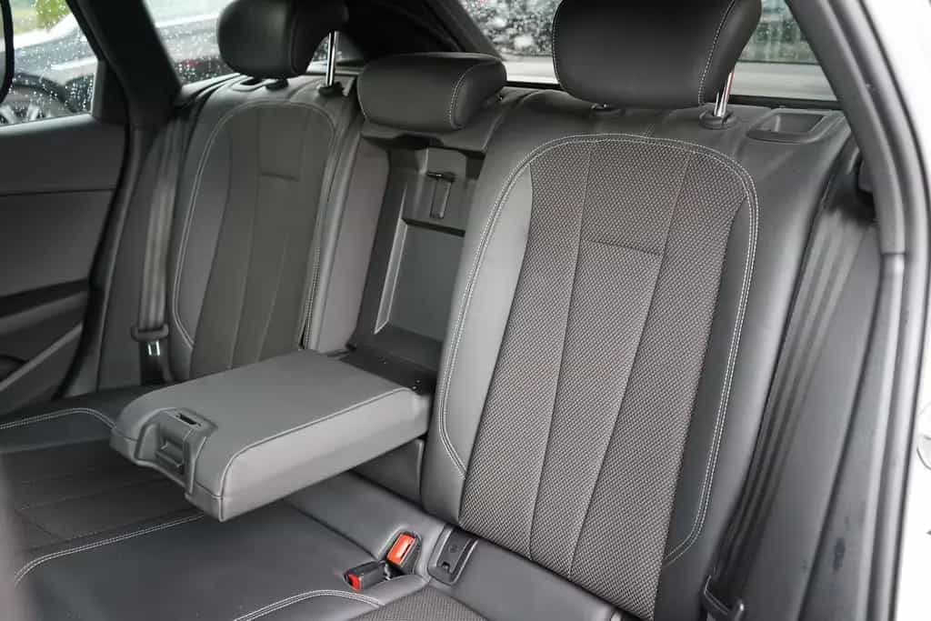 Audi A4 Avant 40 2.0 TFSI S line LED Navi 07/2019-photo-34