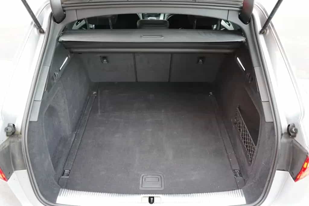 Audi A4 Avant 40 2.0 TFSI S line LED Navi 07/2019-photo-36