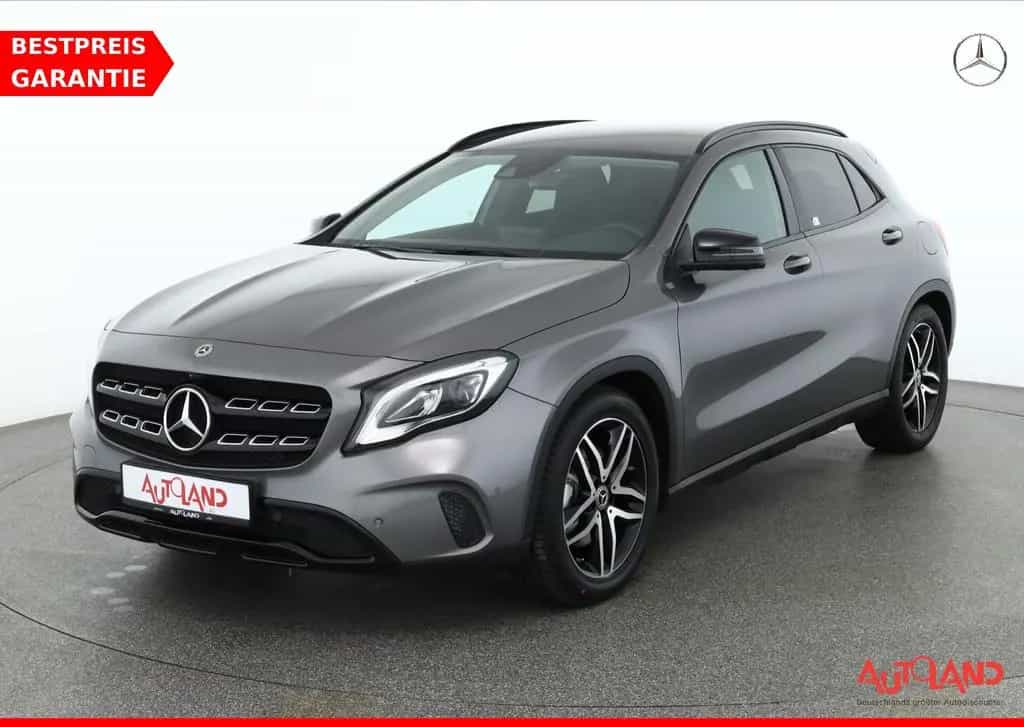 Mercedes-Benz GLA 220 Urban 4Matic LED Navi Sitzheizung PDC 01/2020-photo-0
