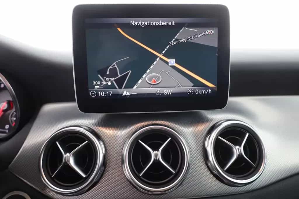 Mercedes-Benz GLA 220 Urban 4Matic LED Navi Sitzheizung PDC 01/2020-photo-10