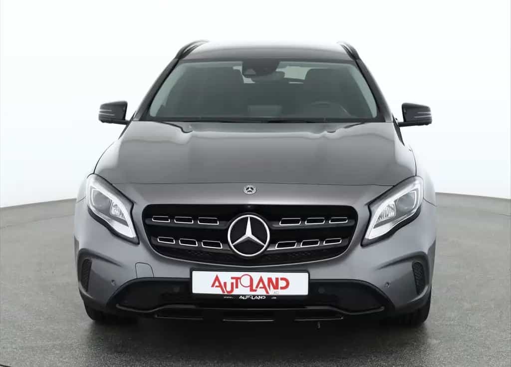 Mercedes-Benz GLA 220 Urban 4Matic LED Navi Sitzheizung PDC 01/2020-photo-7
