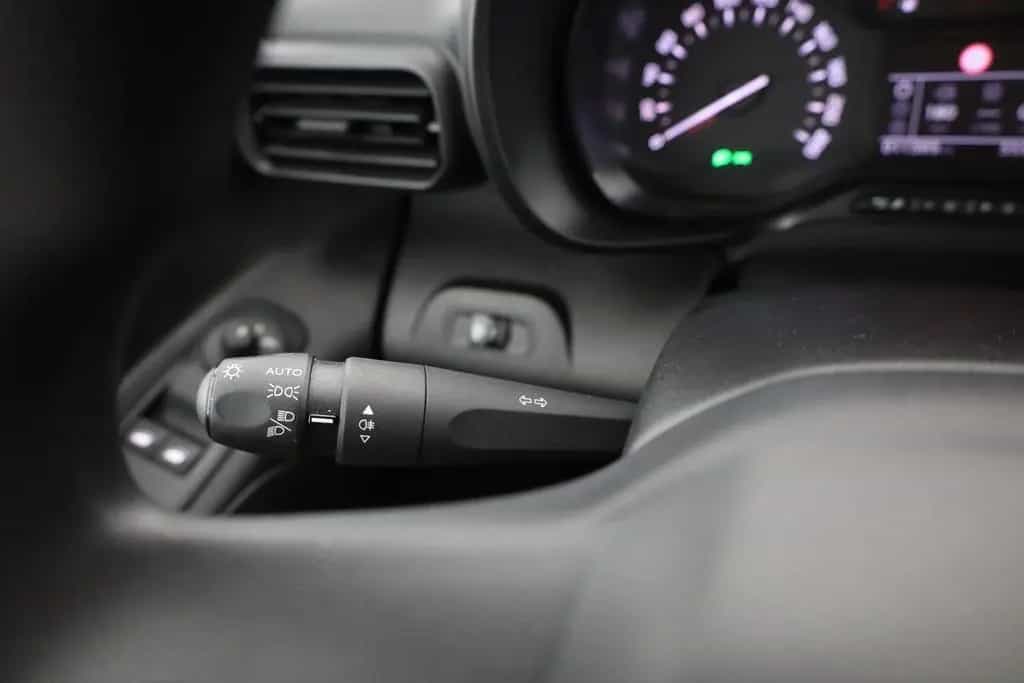 Citroën Berlingo 1.2 e-THP Live Pack M DAB Klima Limiter 06/2023-photo-15