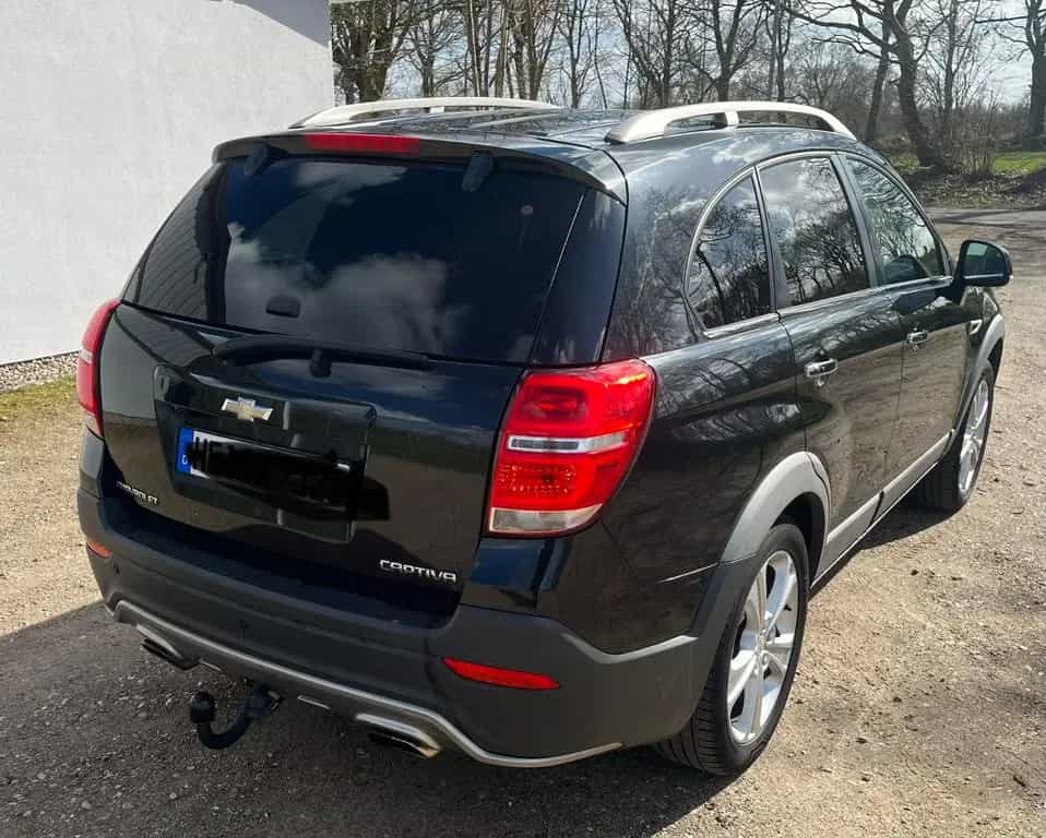 Chevrolet Captiva 2.2TD LTZ Auto AWD 7-Sitzer LTZ 05/2013-photo-3