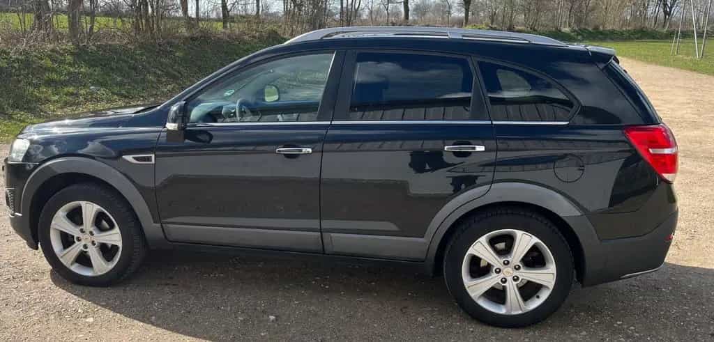 Chevrolet Captiva 2.2TD LTZ Auto AWD 7-Sitzer LTZ 05/2013-photo-5