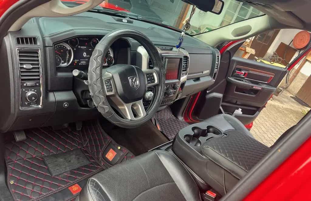 Dodge RAM 1500 Laramie 5.7 HEMI LPG/BRC | 6-Sitz 06/2015-photo-9