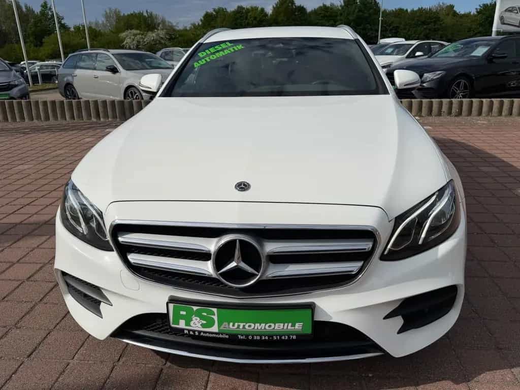 Mercedes-Benz E 300 E T-Modell E 300 d AMG Line 10/2018-photo-1