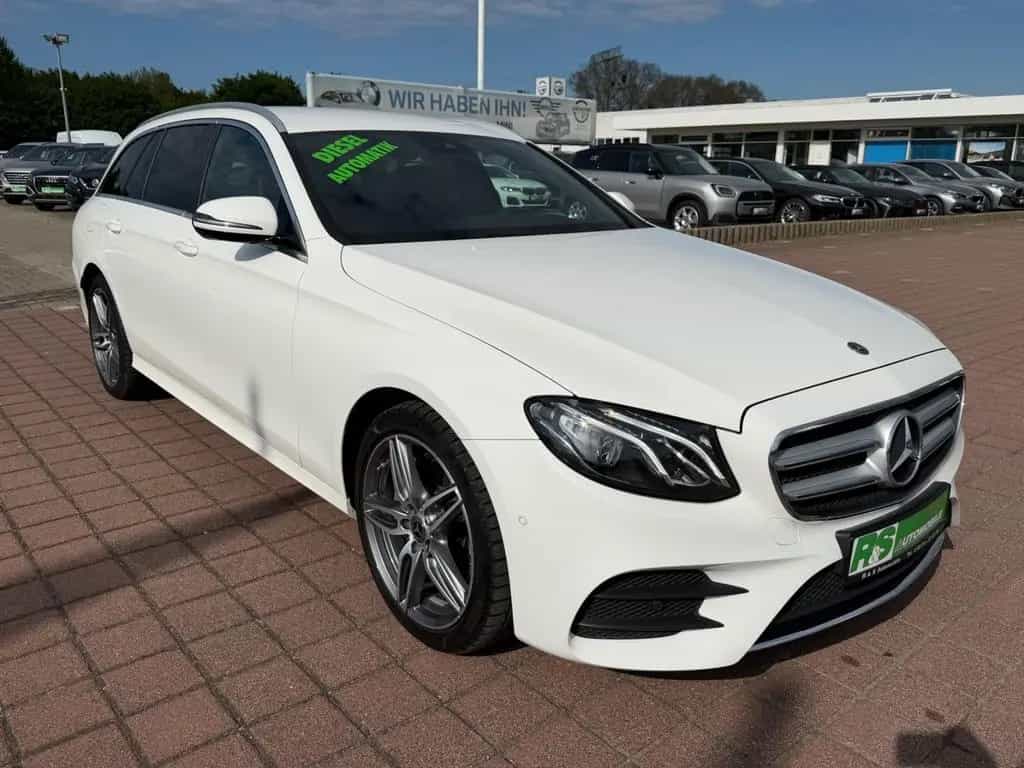 Mercedes-Benz E 300 E T-Modell E 300 d AMG Line 10/2018-photo-2