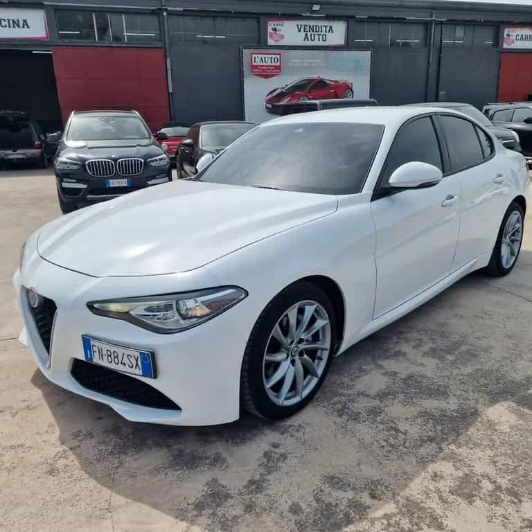 Alfa Romeo Giulia 2.2 Turbodiesel 150 CV AT8 SOL 08/2018-photo-1