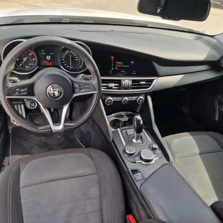 Alfa Romeo Giulia 2.2 Turbodiesel 150 CV AT8 SOL 08/2018-photo-10