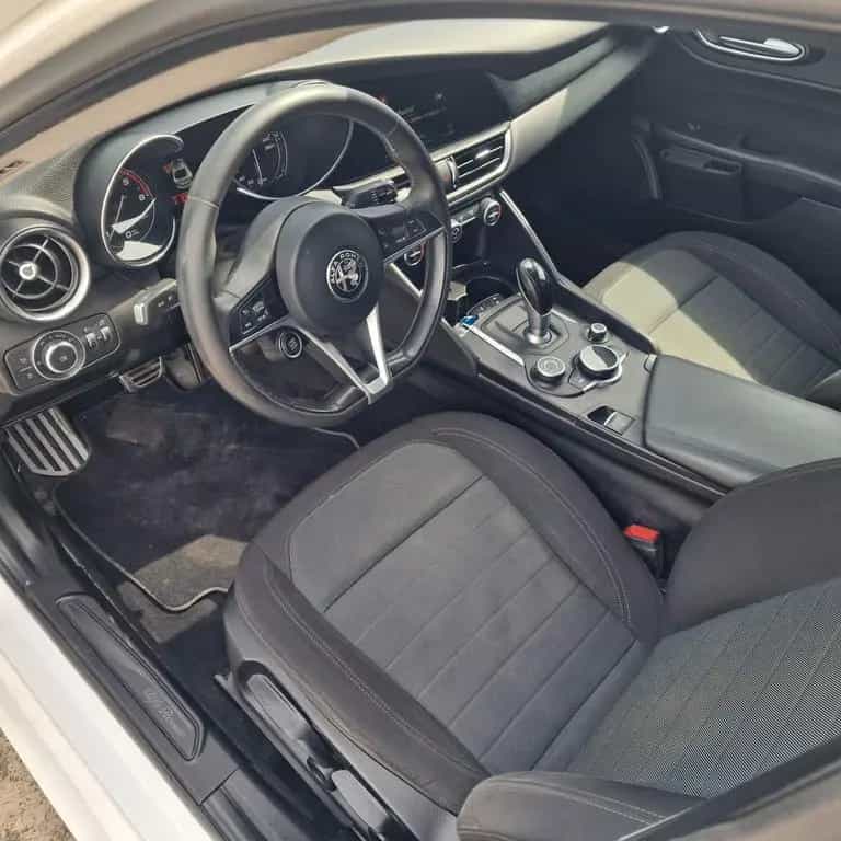 Alfa Romeo Giulia 2.2 Turbodiesel 150 CV AT8 SOL 08/2018-photo-6